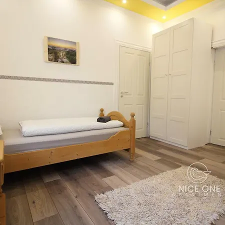 Nice One Apartman